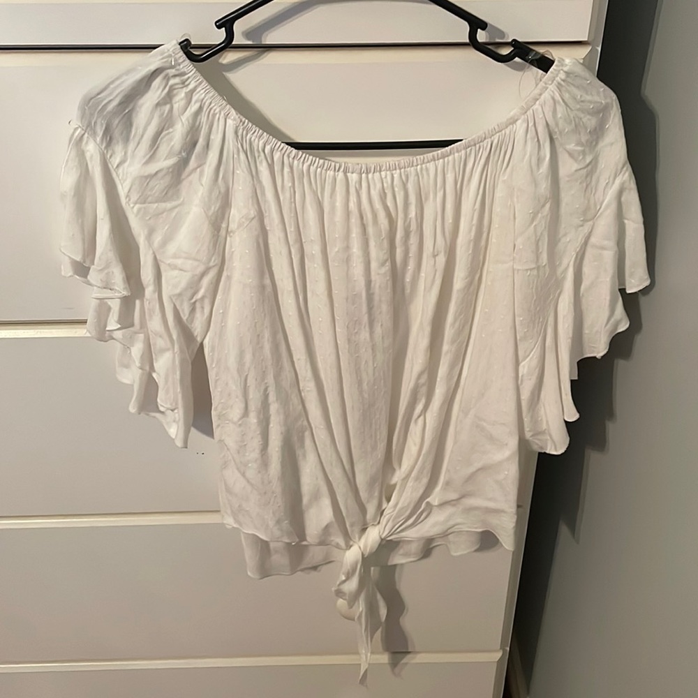 Main Strip off the shoulder top with tie in front